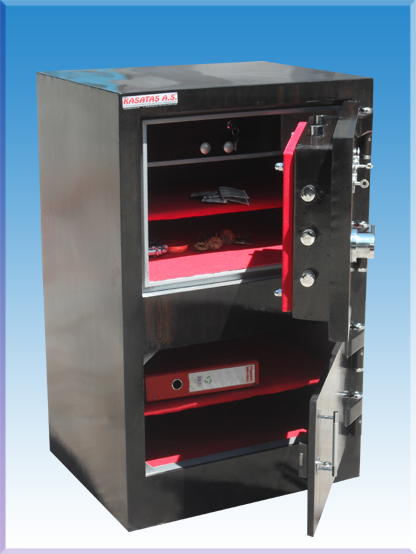 008GÇZMA GAZİANTEP TİPİ ALTI TEKERLİ ÇOK ÖZEL 5 GİZLİ GÖZLÜ ALTI DOLAPLI ANAHTARLI ÖZEL ÇELİK PARA KASASI 105*70*55CM 400KĞ ( 1999€ )+KDV ADRESE TESLİM