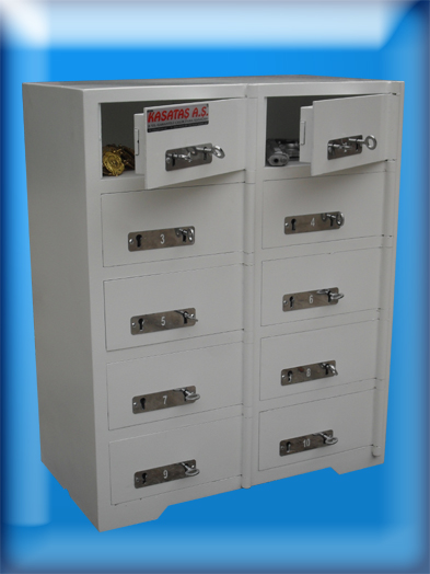 10 GÖZLÜ DİYARBAKIR GRAND GÜLER OTEL RESEPSİYON KASASI 70*56*30CM 40KĞ ( 999€ )+KDV ADRESE TESLİM