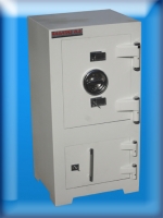 007BA2AK OFİS TİPİ ALTI DOLAPLI ÖZEL MATKAP DELMEZ MAYMUNCUK AÇMAZ ANAHTARLI KIRMA KOLLU YAPRAK MENTEŞELİ ÇELİK PARA KASASI 85*44*38CM 170KĞ ( 36999TL )+KDV ADRESE TESLİM