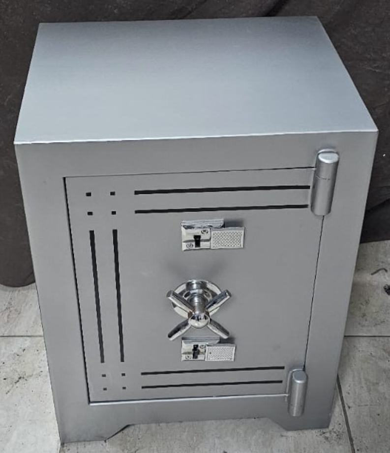 "  002TAHİR  EV TİPİ DOLAP İÇİ 2 ANAHTARLI ÇELİK PARA KASASI 55*44*38CM 105KĞ ( 275 € )+KDV