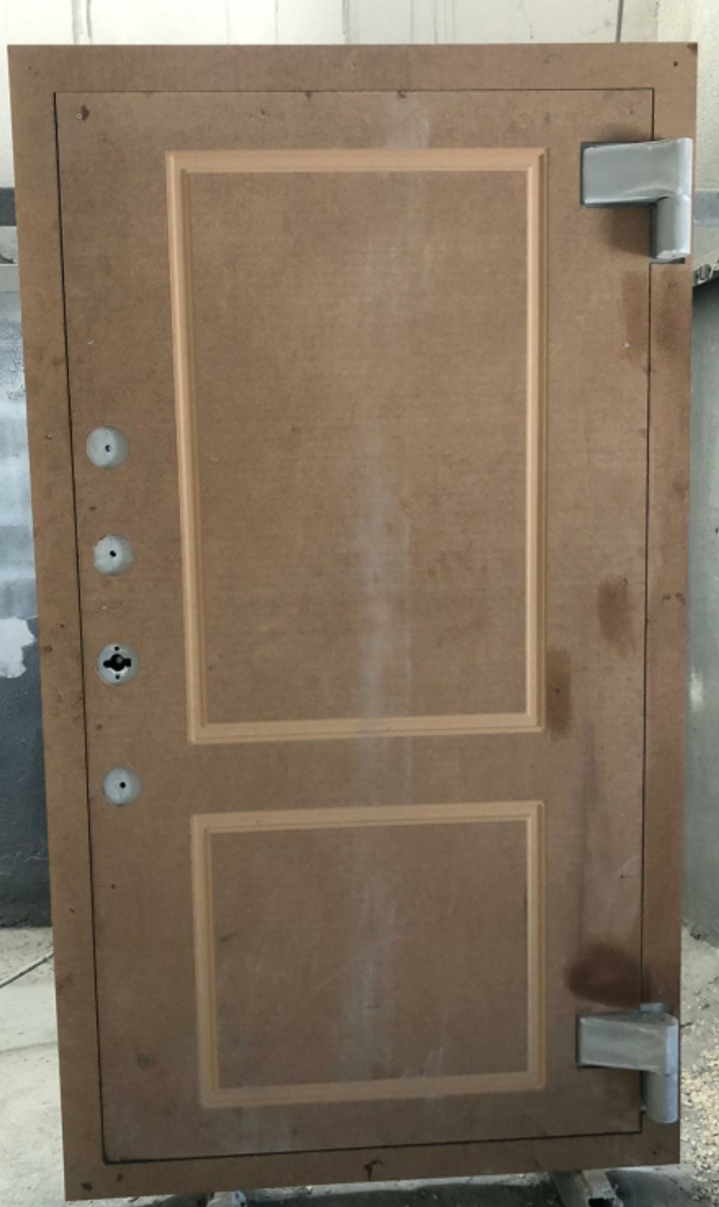 * IRAK AHŞAP KAPLAMALI TİP KURŞUN GEÇİRMEZ PANİK BARLI KASA ODA KAPISI DIŞ ÖLÇÜSÜ 220*125*20CM İÇ ÖLÇÜSÜ 190*90*20CM 400KĞ ( 3999€ )+KDV ADRESE TESLİM