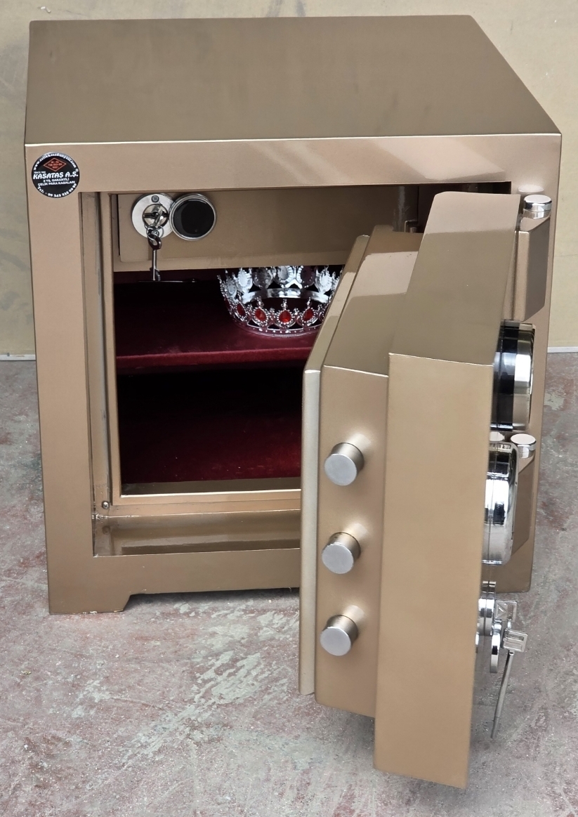 "          002UZMAN 7CM DOLGULU EV VE OFİSTİPİ YÜKSEK GÜVENLİKLİ HERKÜL CAM KİLİTLEMELİ TANK ZIRHLI ELİPS DOLGULU ÇELİK PARA KASASI 55*55*55CM 300KĞ ( 1100€ )+KDV