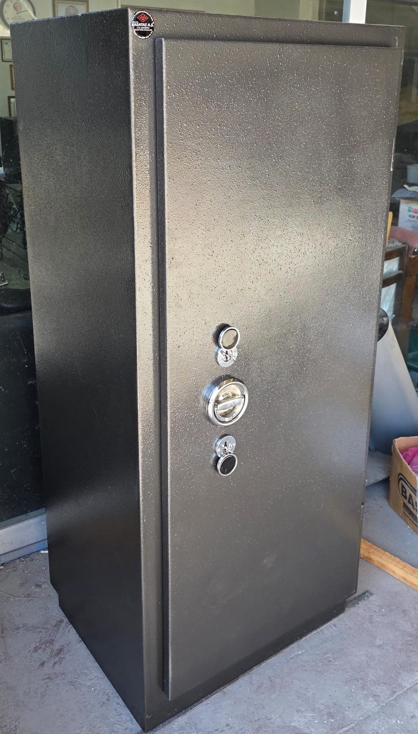 " 0013KT YANĞIN EVRAK KASASI KLASÖR SAKLAMAK İÇİN 28 KLASÖR KAPASİTELİ OFİS KLASÖR KASASI ( İÇ ÖLÇÜ 130*50*40CM ) DIŞ ÖLÇÜ 157*67*48CM 299LT 200KĞ ( 1599€ )+KDV ADRESE TESLİM ( Fireproof Document Safes )