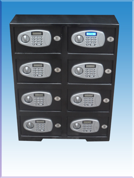 * 8 GÖZLÜ LCD EKRANDA İŞLEMLERİ GÖSTEREN ELEKTRONİK ŞİFRELİ VE ACİL AÇMA ANAHTARLI  OTEL RESEPSİYON EMANET KASASI 83*63*20CM 80KĞ ( 999€ )+KDV ADRESE TESLİM