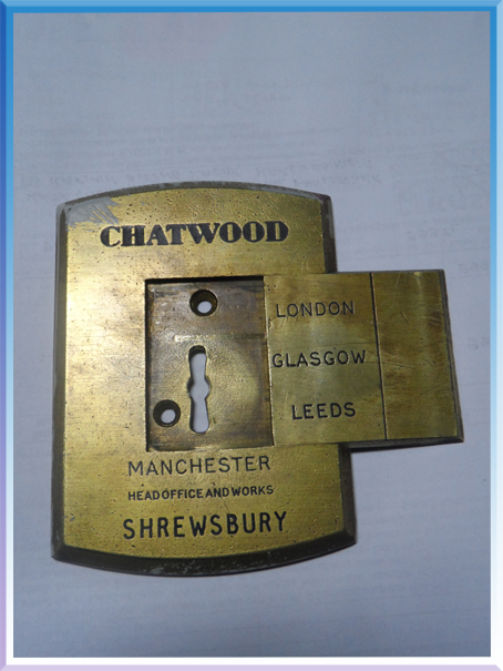 ANTİKA İNGİLİZ ÇELİK PARA KASASI ANAHTARI AGIZLIĞI ( 150 YILLIK ) CHAATWOOD LONDON GLASGOW LEEDS MANCHESTER HEAD OFFİCE AND WORKS SHREWSBURY 8*127*92MM