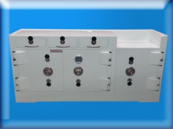 B180A9E1Y ŞANLIURFA MODEL 5 ÖZEL ANAHTARLI PARA SAYMA MAKİNASI KOYMAK İÇİN GİRİNTİLİ OKSİJENLE KESMEYE VE MATKAPLA DELMEYE KARŞI YÜKSEK GÜVENLİKLİ OTOMATİK KİLİTLEME TERTİBATLI BANKO TİPİ KUYUMCU KASASI  80*180*50CM 1800KĞ ( 2700€ )+KDV ADRESE TESLİM