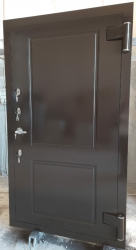* IRAK AHŞAP KAPLAMALI TİP KURŞUN GEÇİRMEZ PANİK BARLI KASA ODA KAPISI DIŞ ÖLÇÜSÜ 220*125*20CM İÇ ÖLÇÜSÜ 190*90*20CM 400KĞ ( 3999€ )+KDV ADRESE TESLİM
