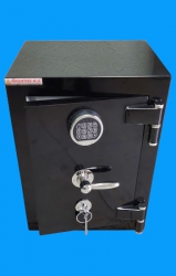 "    003SPRSAN OFİZ TİPİ TEKKAPILI AYAKSIZ 2 ADET MONTAJ DELİKLİ ELEKTRONİK ŞİFRELİ VE ANAHTARLI ZIRHLI BETONLU KAPAKLI ÇELİK PARA KASASI 61*45*40CM İÇ ÖLÇÜSÜ 47*33*22CM 160KĞ ( 29999TL )+KDV