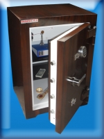 008METİN IRAK TİPİ OKSİJEN KESMEYE VE MATKAPLA DELMEYE KARŞI YÜKSEK GÜVENLİKLİ OTOMATİK KİLİTLEME SİSTEMLİ ELEKTRONİK ŞİFRELİ ÇELİK PARA KASASI 100*70*60CM 600KĞ ( 1499€ )+KDV ADRESE TESLİM