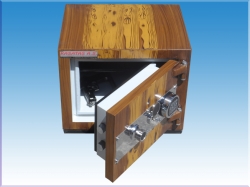 "001EKLE OFİS TİPİ 1 ANAHTARLI 1 ELEKTRONİK ŞİFRELİ ÖNÜ KROMLU SARI AHŞAP RENK BOYALI ÖZEL ÇELİK PARA KASASI DIŞ ÖLÇÜSÜ 40*50*40CM İÇ ÖLÇÜSÜ 30*40*25CM 200KĞ ( 749€ )+KDV ADRESE TESLİM