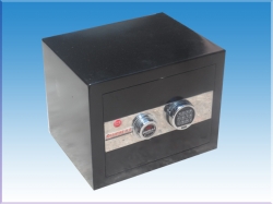 "*   001XEKLE OFİS TİPİ 1 ELEKTRONİK ŞİFRELİ ÖNÜ KROMLU YANGINA DELİNMEYE VE KESİLMEYE KARŞI YÜKSEK  GÜVENLİKLİ OTOMATİK KİLİTLEME SİSTEMLİ ELEKTRONİK KASA DIŞ ÖLÇÜSÜ 40*50*40CM İÇ ÖLÇÜSÜ 29*36*25CM 147KĞ ( 749€ )+KDV ÜCRETSİZ KARGO
