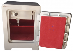 "     *- ..004HARNÇLK OFİS GEMİ DÜMENİ KAPTAN TİPİ KOLLU ELEKTRONİK ŞİFRELİ TAM OTOMATİK KİLİTLEME TERTİBATLI HER YANI OKSİJEN KESMEYE MATKAP DELMEYE KARŞI YÜKSEK GÜVENLİKLİ ÇELİK PARA KASASI 70*60*50 CM 300KĞ ( 2099€ )+KDV ADRESE TESLİM